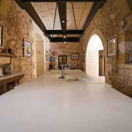 Ta' Kullarina Farmhouse With Private Pool In Island Of Gozo Villa Zebbug  Dış mekan fotoğraf
