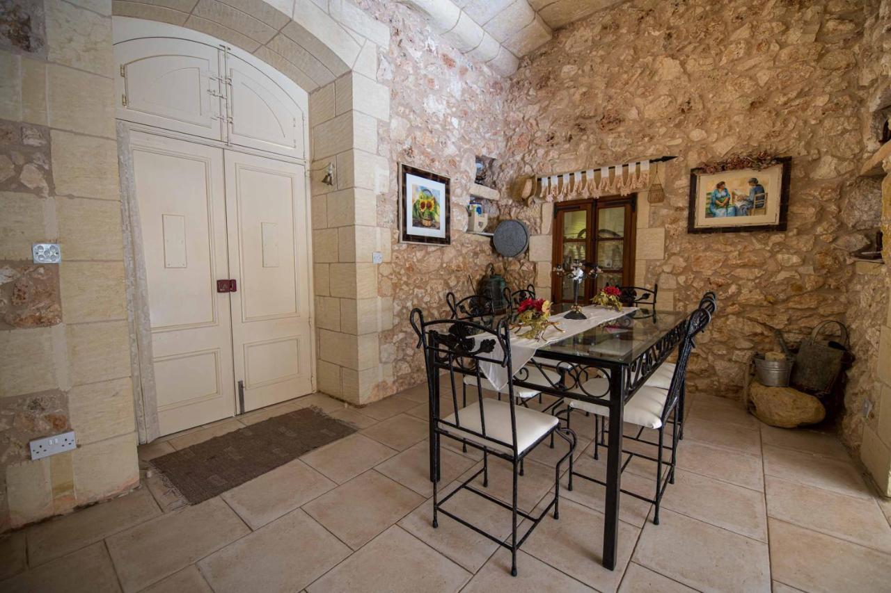 Ta' Kullarina Farmhouse With Private Pool In Island Of Gozo Villa Zebbug  Dış mekan fotoğraf