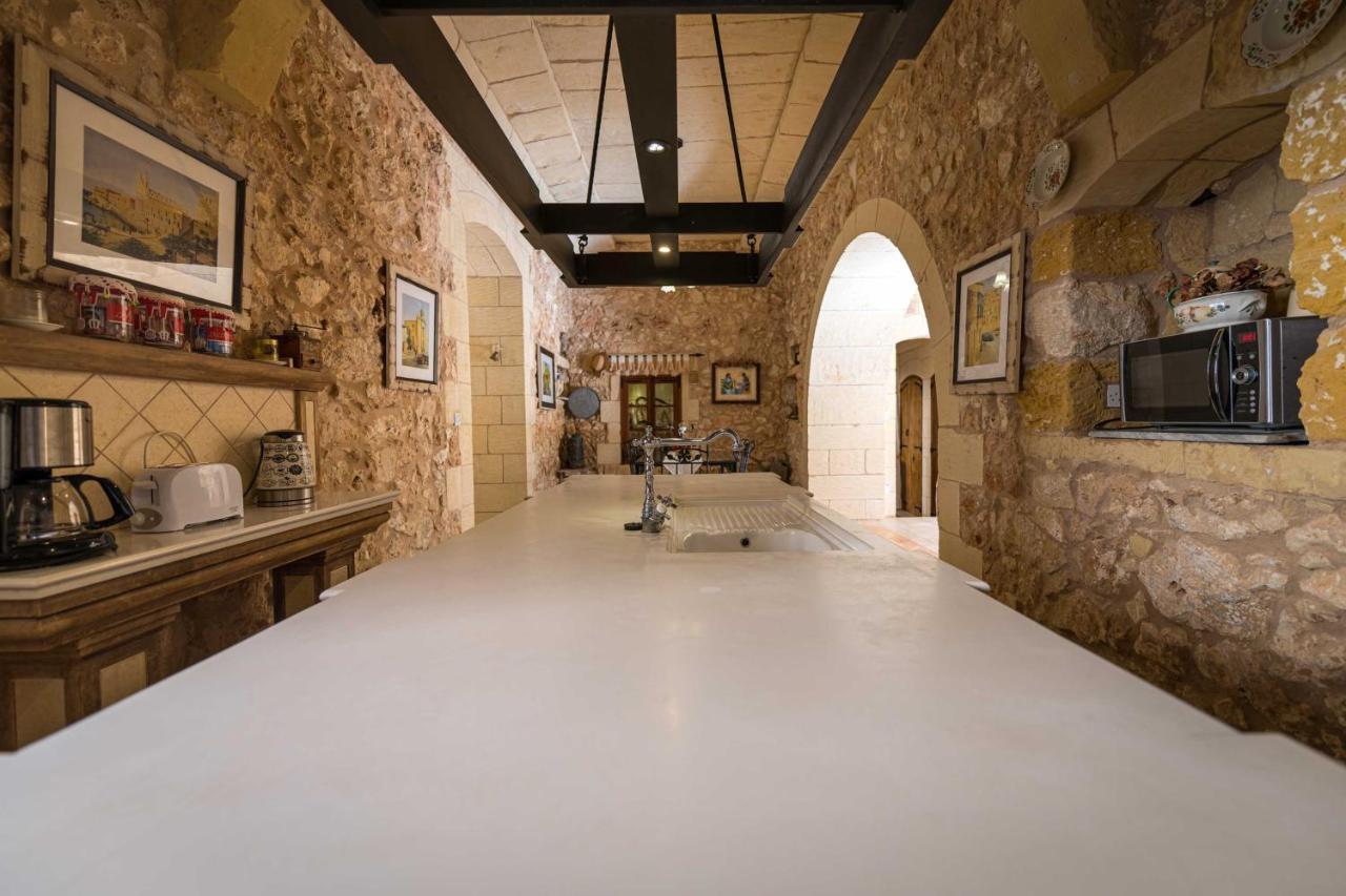 Ta' Kullarina Farmhouse With Private Pool In Island Of Gozo Villa Zebbug  Dış mekan fotoğraf