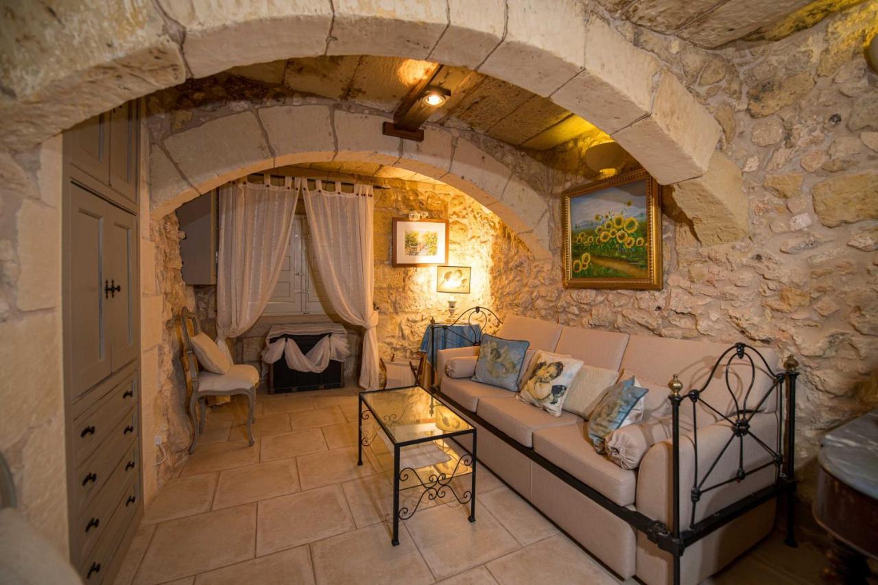 Ta' Kullarina Farmhouse With Private Pool In Island Of Gozo Villa Zebbug  Dış mekan fotoğraf