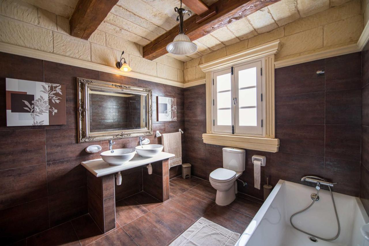 Ta' Kullarina Farmhouse With Private Pool In Island Of Gozo Villa Zebbug  Dış mekan fotoğraf